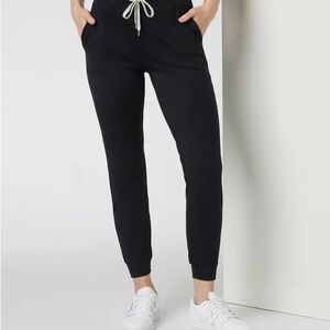 Vuori the rise, the shine jogger size M NWT black